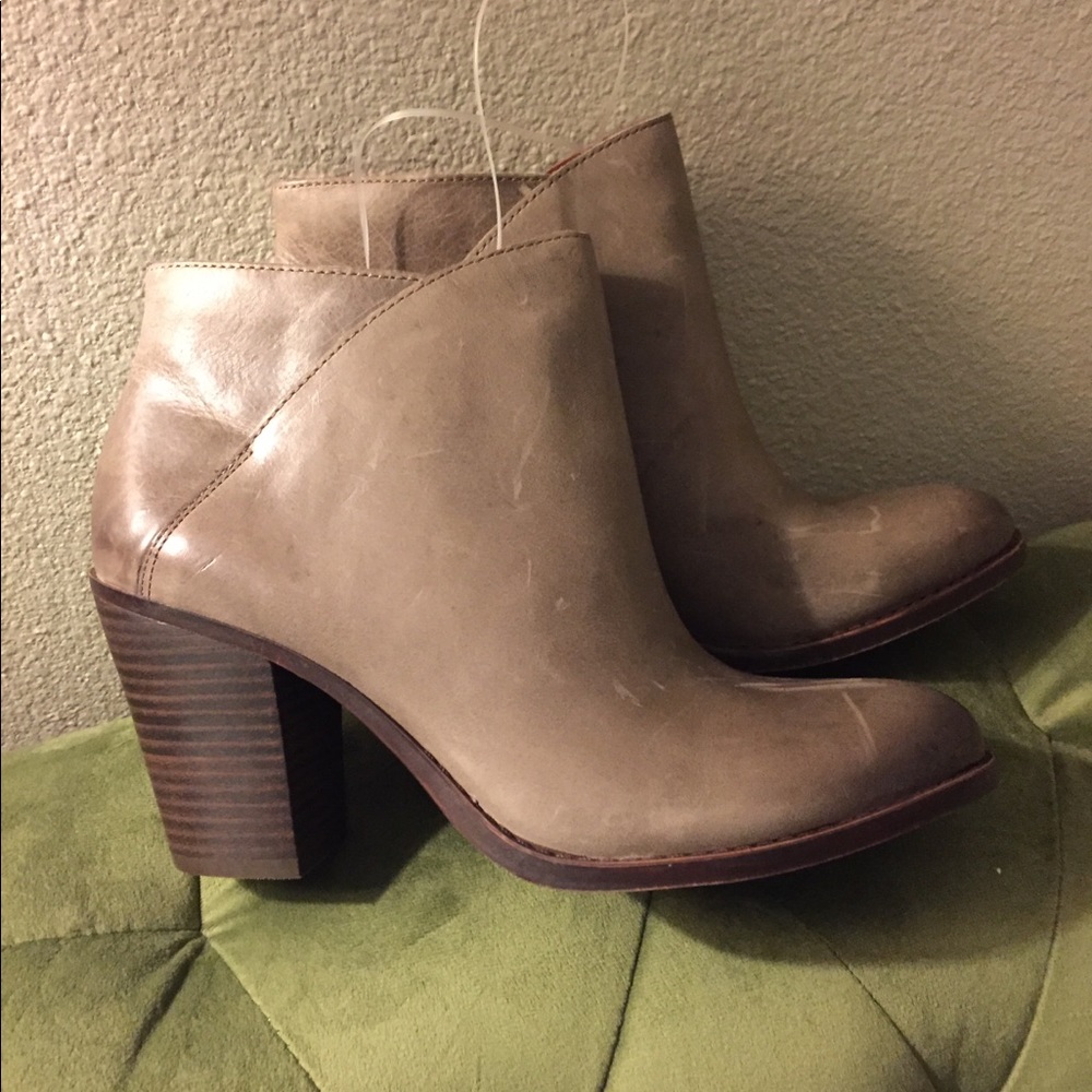 New Lucky Brand Eesa Leather Ankle Boots - Picture 2 of 6